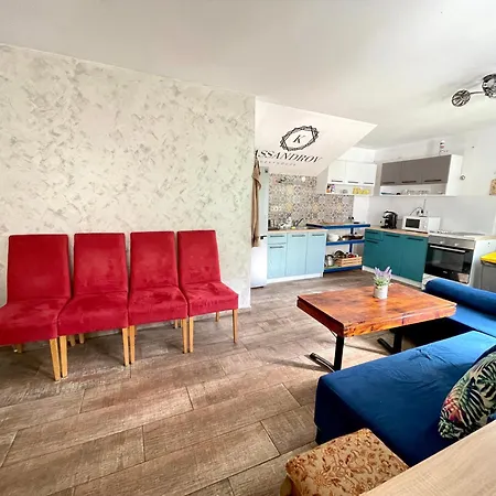Guest house Kassandrova &